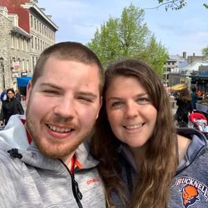 Meet your Posher, Alexia